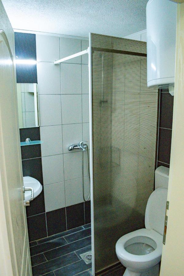 Restaurant & Apartments Lipa Peštani Dış mekan fotoğraf